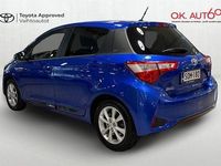 Käytetty Toyota Yaris Edition 72 HP (52 kW) 2020 Sininen Viistoperä