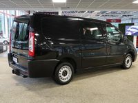 Käytetty Toyota Proace Active 128 HP (94 kW) 2016 Musta Tila-auto