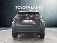 Käytetty Toyota Yaris Cross 116 HP (85 kW) 2025 Musta Katumaasturi