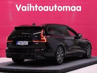Käytetty Volvo V60 R-Design 317 HP (233 kW) 2019 Farmari