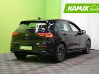 Käytetty VW Golf VIII Edition 131 HP (96 kW) 2020 Musta Sedan