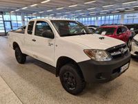 käytetty Toyota HiLux Extra Cab 2,5 D-4D 120 4WD DLX