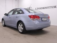 käytetty Chevrolet Cruze LS 1,6 MT5 ** Juuri katsastettu / ilmastointi / peruutustutkat / lohkolämmitin **