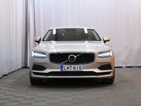 käytetty Volvo V90 D4 Momentum aut ** Suomiauto / Lohko / Adapt. Vakkari / Digimittari / P. Tutka / Navi / Keyless / Kahdet renkaat **