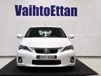 Käytetty Lexus CT200h Executive Line 99 HP (72 kW) 2011 Valkoinen Viistoperä