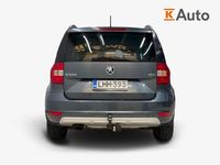 Käytetty Skoda Yeti Elegance 105 HP (77 kW) 2015 Hopea Katumaasturi