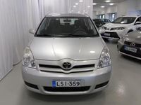 Käytetty Toyota Corolla Verso Business Edition 110 HP (80 kW) 2006 Hopea Tila-auto