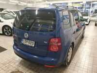 käytetty VW Touran Highline 1,4 TSI 110 kW (150 hv) DSG-automaatti*Webasto, Vetokoukku*