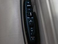 käytetty Mercedes E300 BlueTec Hybrid A Premium Business / Vähän Ajettu huippusiisti yksilö! /Ortopedi penkit / Laaja Erikoisnahkasisusta