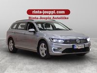 käytetty VW Passat Variant GTE Plug-In Hybrid 160 kW (218 hv) DSG-automaatti - 1-om. Suomiauto, Webasto, Digimittaristo, ACC, Navigointi, Vetokoukku