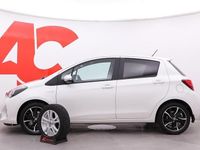 Käytetty Toyota Yaris Hybrid Style 101 HP (74 kW) 2016 Valkoinen Viistoperä