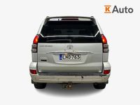 Käytetty Toyota Land Cruiser Executive 166 HP (122 kW) 2006 Katumaasturi