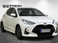 Käytetty Toyota Yaris Hybrid Style 116 HP (85 kW) 2021 Valkoinen Viistoperä