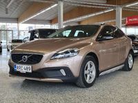 käytetty Volvo V40 CC D2 Momentum - 3kk lyhennysvapaa