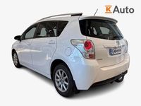 Käytetty Toyota Verso Multidrive S 147 HP (108 kW) 2015 Valkoinen Tila-auto