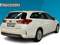 käytetty Toyota Auris Touring Sports 1,8 Hybrid Premium ** Bi-Xenon / Navigointi / Nahat **