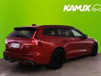 Käytetty Volvo V60 R-Design 317 HP (233 kW) 2019 Punainen Farmari