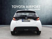 Käytetty Toyota Yaris Hybrid Active 116 HP (85 kW) 2021 Valkoinen Viistoperä