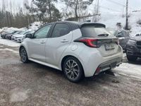 käytetty Toyota Yaris Hybrid 1.3 VVT-i Linea Terra 5ov AJ. VAIN 42 TKM!