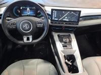 Käytetty MG MG5 EV Luxury 114 kW (156 HP) 2022 Punainen Farmari