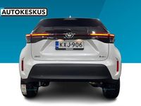 Käytetty Toyota Yaris Cross Active 116 HP (85 kW) 2025 1l0 silver metallic Katumaasturi