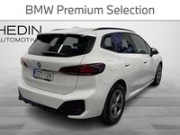 Käytetty BMW 225 Active Tourer M Sport 245 HP (180 kW) 2023 Valkoinen Tila-auto
