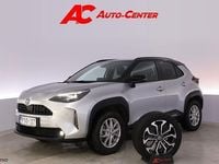 Käytetty Toyota Yaris Cross 114 HP (83 kW) 2022 Hopea Katumaasturi