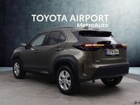 Käytetty Toyota Yaris Cross 116 HP (85 kW) 2024 Ruskea (beige) Katumaasturi