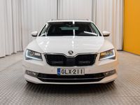 käytetty Skoda Superb Combi 1,8 TSI Style DSG Autom. ** Merkkihuollot / ACC / Canton / Panorama / Muistipenkki / Vetokoukku / Lohkolämmitin ja sisäpuhallin **