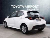 Käytetty Toyota Yaris Active 114 HP (83 kW) 2023 Valkoinen Viistoperä