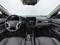 käytetty Mitsubishi Outlander P-HEV Instyle Navi 4WD 5P