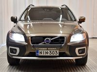 käytetty Volvo XC70 D3 AWD Summum aut 158KW Polestar ** Webasto / Adapt. cruise / Nahkapenkit / Tutkat / BLIS / Driver Support / Koukku **