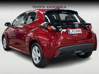 Käytetty Toyota Yaris Active 114 HP (83 kW) 2021 Punainen Viistoperä
