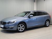 Käytetty Volvo V60 Business Edition 152 HP (111 kW) 2017 Sininen Farmari
