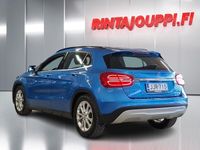 Käytetty Mercedes GLA180 Business 109 HP (80 kW) 2015 Sininen Katumaasturi