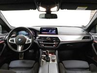 käytetty BMW 520 520 G31 Touring d A xDrive Business M-Sport *Webasto / Vetokoukku / LED / DisplayKey*