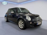 käytetty Mini Cooper S R53 Supercharged Parkline 125kw *Lasikatto/Nahat/Huikea varustelu katso lista!* *** 3,99% +kulut kiinteä korko -kampan