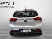 Käytetty Kia Rio LX 83 HP (61 kW) 2018 Hopea Viistoperä