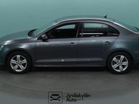 Käytetty VW Jetta 105 HP (77 kW) 2017 Harmaa Sedan