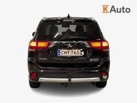 Käytetty Mitsubishi Outlander P-HEV Instyle 121 HP (88 kW) 2016 Farmari