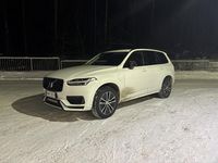 Käytetty Volvo XC90 392 HP (288 kW) 2021 Katumaasturi