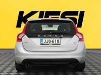 Käytetty Volvo V60 R-Design 163 HP (119 kW) 2013 Valkoinen Farmari