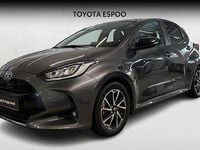 Käytetty Toyota Yaris Premium 114 HP (83 kW) 2020 Harmaa Viistoperä