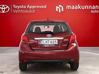 Käytetty Toyota Yaris Active 72 HP (52 kW) 2017 Punainen Viistoperä