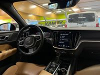 Käytetty Volvo V60 CC Plus 258 HP (189 kW) 2020 Black solid / solid Farmari