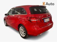 Käytetty Mercedes B200 Business 177 HP (130 kW) 2018 Punainen Tila-auto