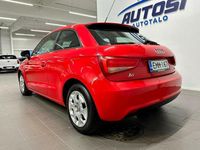 Käytetty Audi A1 Attraction 86 HP (63 kW) 2011 Punainen Viistoperä