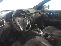 Käytetty Nissan Qashqai N-Vision 116 HP (85 kW) 2017 Musta Katumaasturi