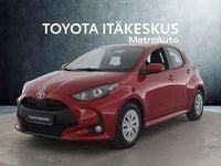 Käytetty Toyota Yaris Active 114 HP (83 kW) 2022 Punainen Viistoperä