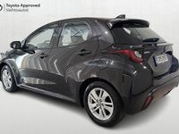 Käytetty Toyota Yaris Hybrid 116 HP (85 kW) 2024 Musta Viistoperä